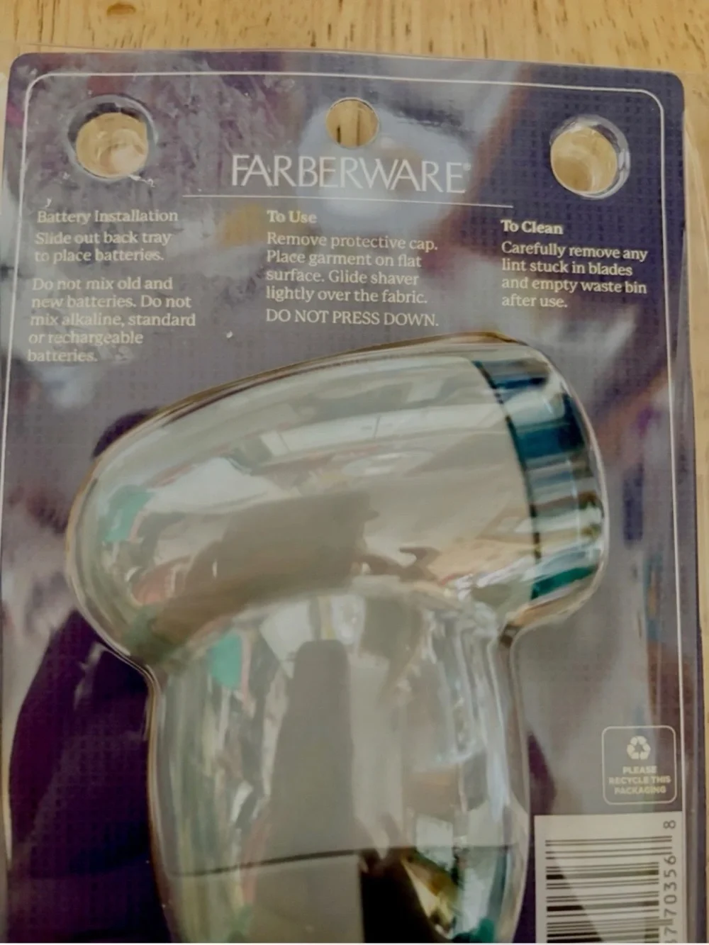 Farberware Fabric Clothes Shaver Removes Fuzz & Lint Pilling Fast Sealed New